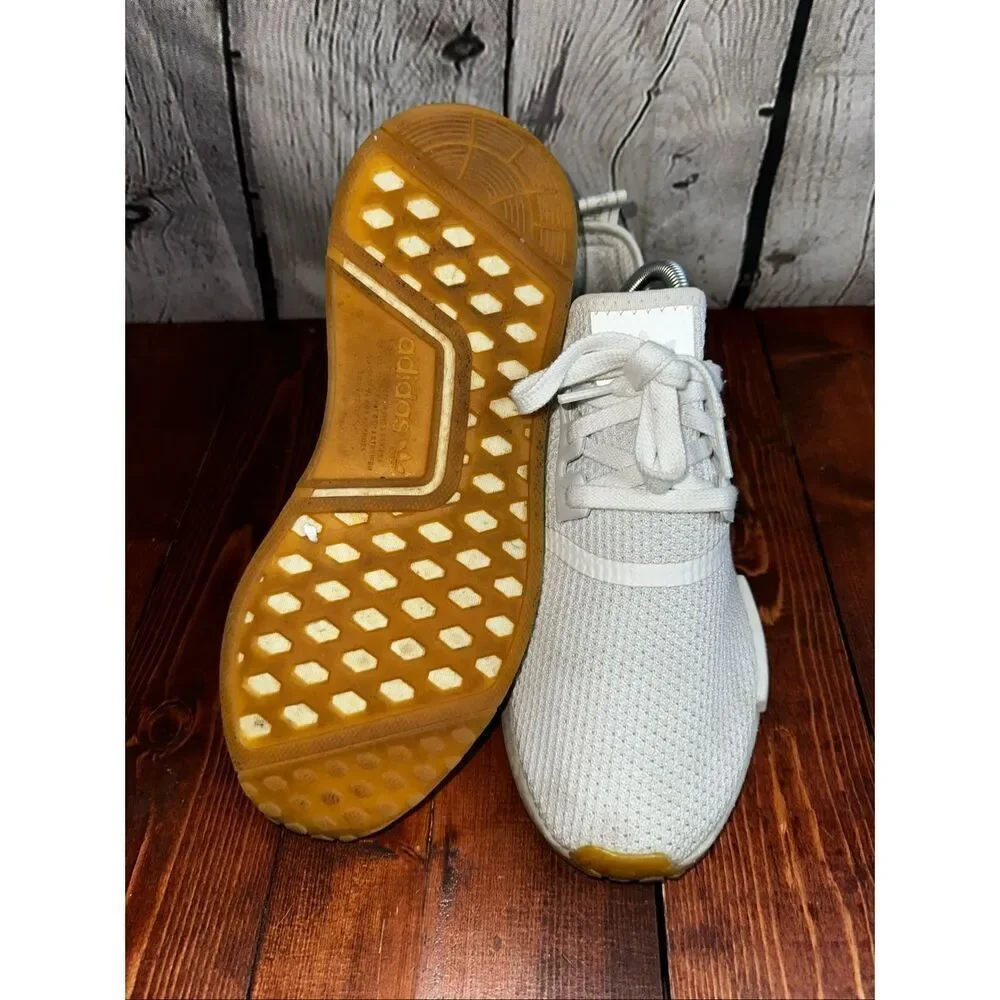 Adidas NMD_R1 Cloud White Gum D96635 Men’s Size 7.5 Boost Running Shoes Sneakers